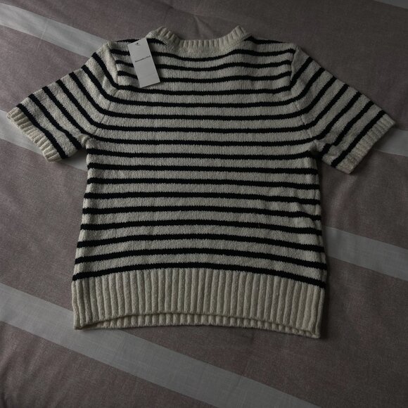 NWT The A&F Madeline Crew Sweater Tee - Picture 5 of 5